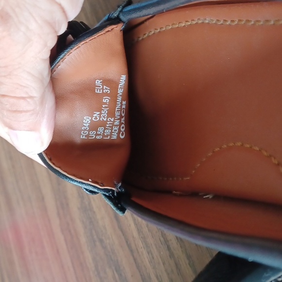 Coach Moira Sig Jacq Loafer - Color: Black/Coal-6.5B fits to size - Picture 8 of 8